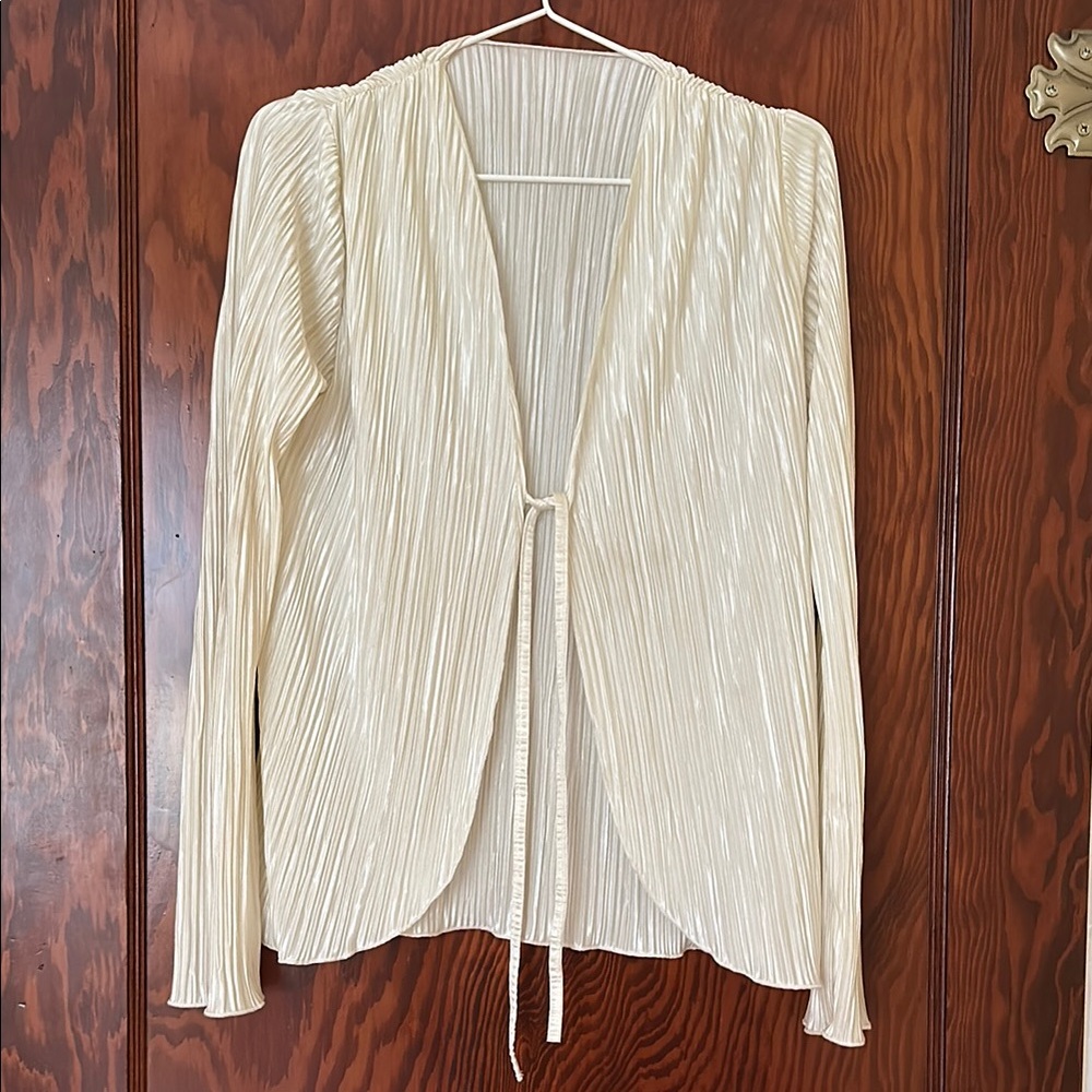 Elegant Cream Pleated Women's Top